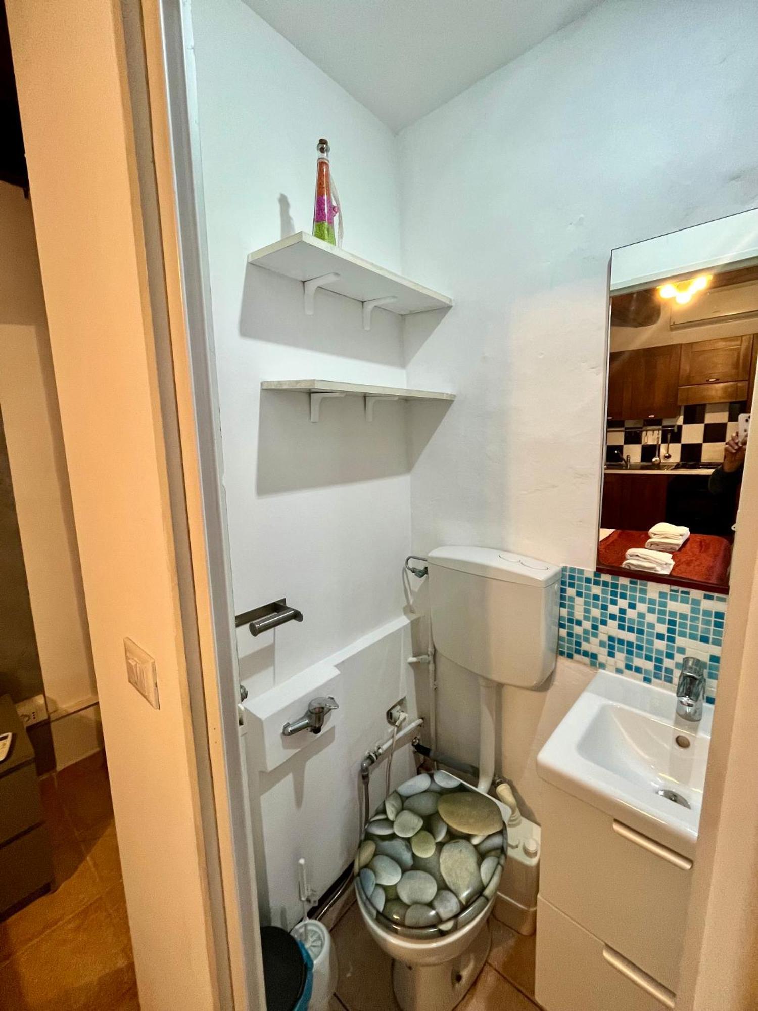 Mini Studio Very Central Close To The Train Station Florencia Exterior foto