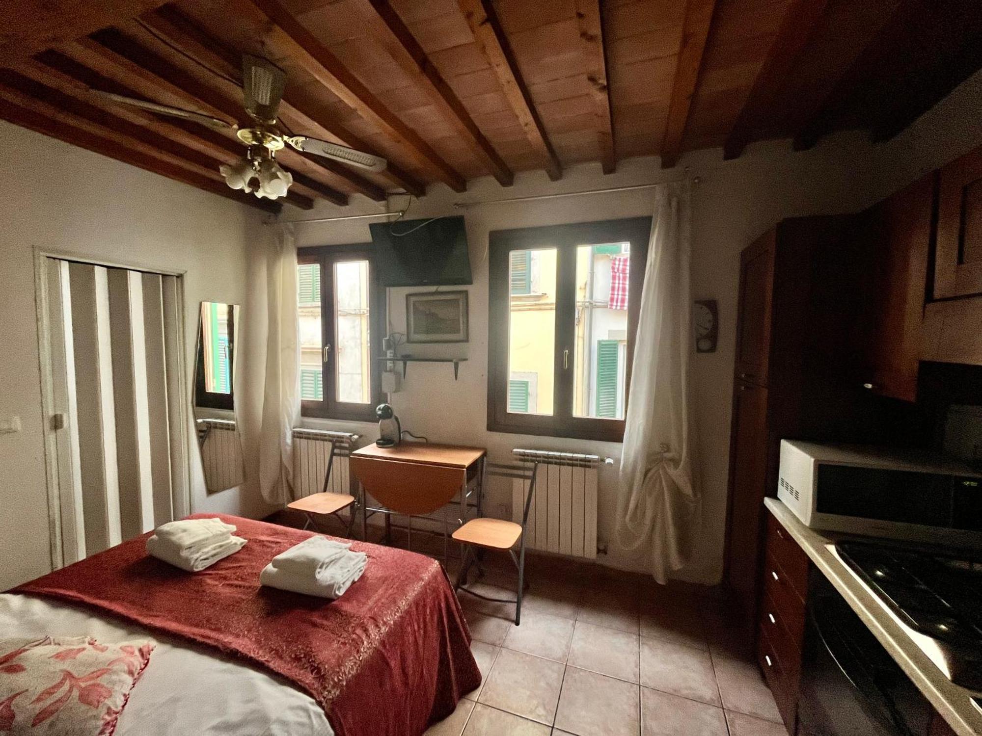 Mini Studio Very Central Close To The Train Station Florencia Exterior foto